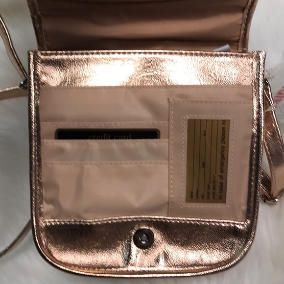 LAST ONE🎉 Cute rose gold Unionbay crossbody purse - Picture 6 of 8